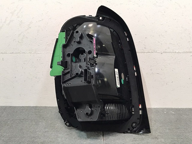 新品！ＭＩＮＩ／ミニ／Ｆ５５／Ｆ５６／Ｆ５７　純正　前期　右テールランプ　ＬＥＤ／６３２１７２９７４１４　ミニ　（１２２６０８）