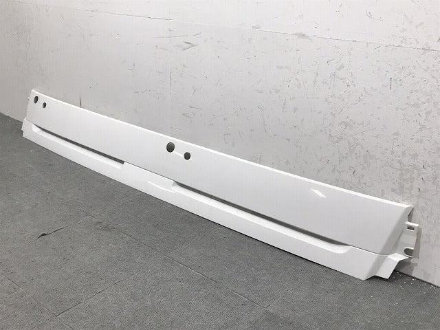 新車取り外し！キャンター／８代目　ＦＢＡ／ＦＥＡ・Ｂ・Ｃ系（２０１０年－２０２０年）ワイド　純正　フロントパネル（１２２６１５）