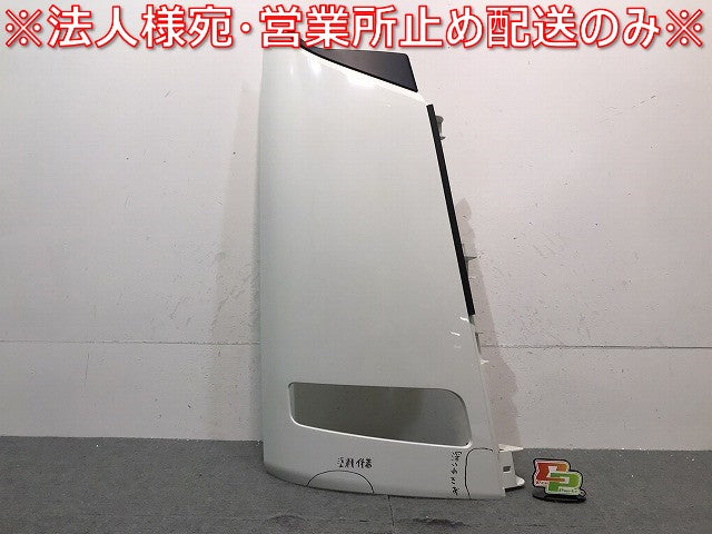 新車取り外し！ファイター２００５年～　純正　右フロントコーナーパネル／コーナーカバー　ＭＫ４８６４３０　ホワイト（１２２６２８）