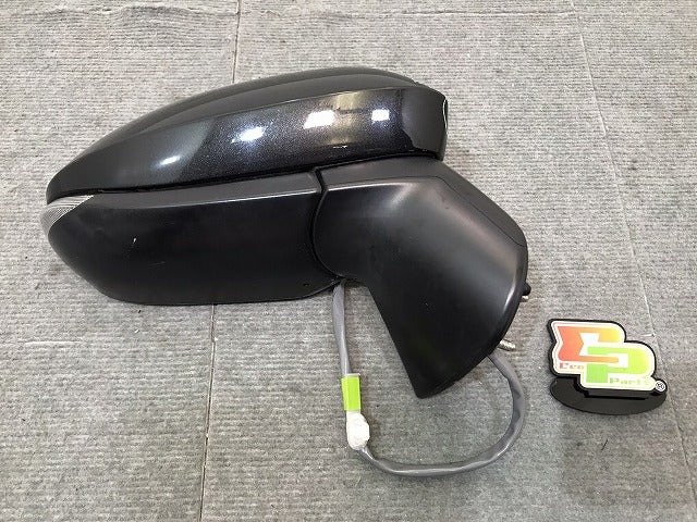 シエンタ／１７０系　純正　右ドアミラー　７線　ウインカー付　５７３８８６　８７９４０－５２Ｆ２０　ブラックマイカ　（１２２６７６）