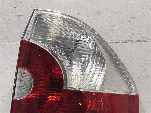 新品！Ｘ３　シリーズ／Ｅ８３　社外　右テールランプ／ライト／レンズ　ハロゲン　Ａ０４６３１７／６９９０１７０　（１２２６８３）