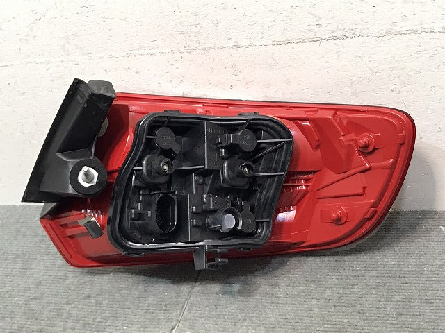 新品！Ａ３（Ａ５）８Ｐ系／２００８－２０１３　社外　後期　左テールランプ／ＬＥＤ　８Ｐ４９４５０９５Ｅ（１２２７１４）