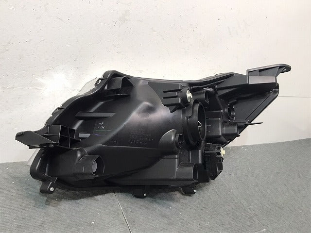 ルーミー／ジャスティ／Ｍ９００／Ｍ９１０　純正　前期　右ヘッドライト　ハロゲン　レベライザー　Ｗ３９２０　トヨタ　（１２２７９４）