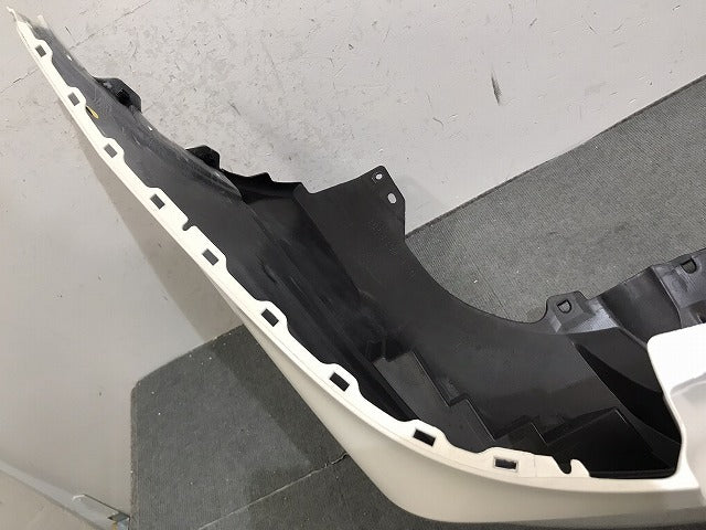 Ｘ－ＴＲＡＩＬ／エクストレイル／Ｔ３２／ＮＴ／ＨＴ／ＨＮＴ３２　純正　後期　リアバンパー　８５０２２　６ＦＲ０Ｈ　（１２２８０１）