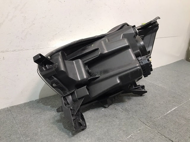 デイズルークス／ＥＫスペース／Ｂ２１Ａ／Ｂ１１Ａ　純正　前期　右ヘッドライト　レベライザー　１００－６７０５２　（１２２８３４）