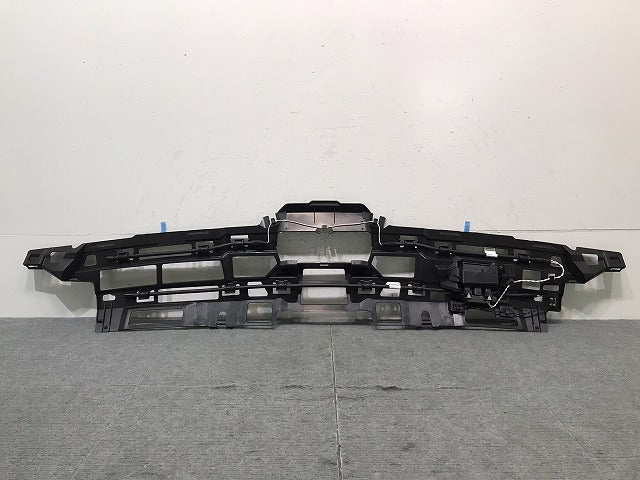 【新品】新品！Ｘ－ＴＲＡＩＬ／エクストレイル／Ｔ３２　純正　リアバンパーブラケット／アブソーバー　８５０４０　４ＢＣ０Ａ（１２２８４１）