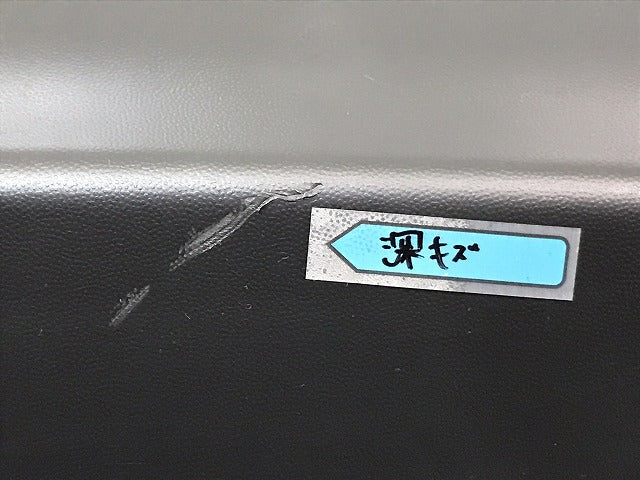 新品！ゴルフ４／ＧＯＬＦ　ＩＶ／１Ｊ系　純正　リアスポイラー　１Ｊ６．８０７．５２１　１Ｊ６８０７５２１Ｂ４１　（１２２８５６）