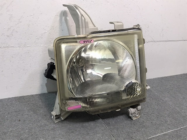 ムーヴコンテ／ピクシススペース／Ｌ５７５／Ｌ５８５　純正　右ヘッドライト　１００－５１９６３　８１１１０－Ｂ２５２０（１２２９８０