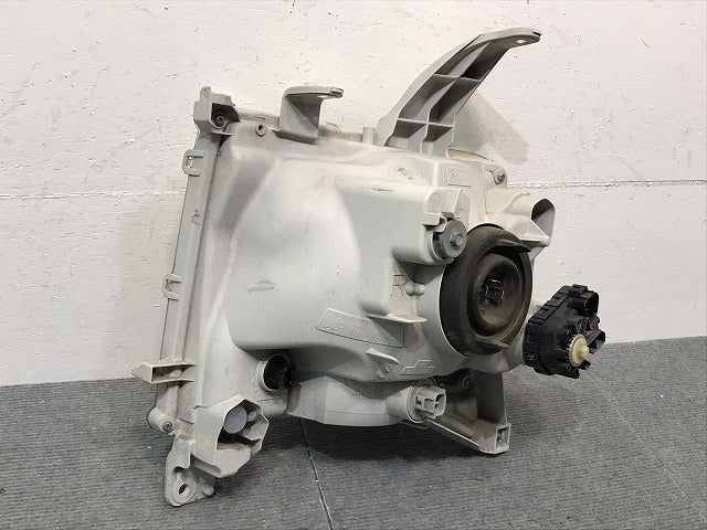 ムーヴコンテ／ピクシススペース／Ｌ５７５／Ｌ５８５　純正　右ヘッドライト　１００－５１９６３　８１１１０－Ｂ２５２０（１２２９８０