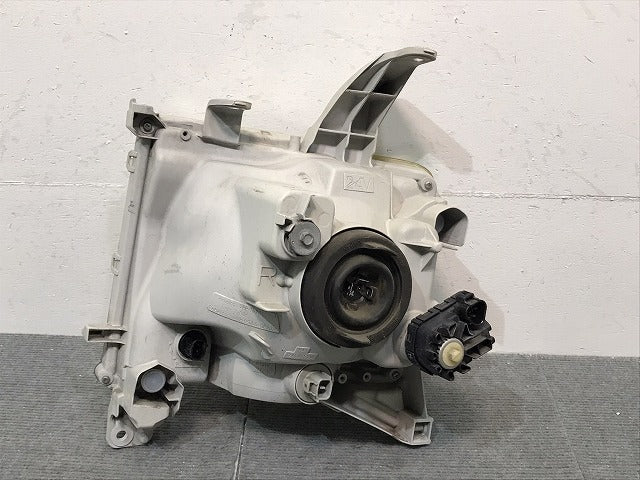 ムーヴコンテ／ピクシススペース／Ｌ５７５／Ｌ５８５　純正　右ヘッドライト　１００－５１９６３　８１１１０－Ｂ２５２０（１２２９８０