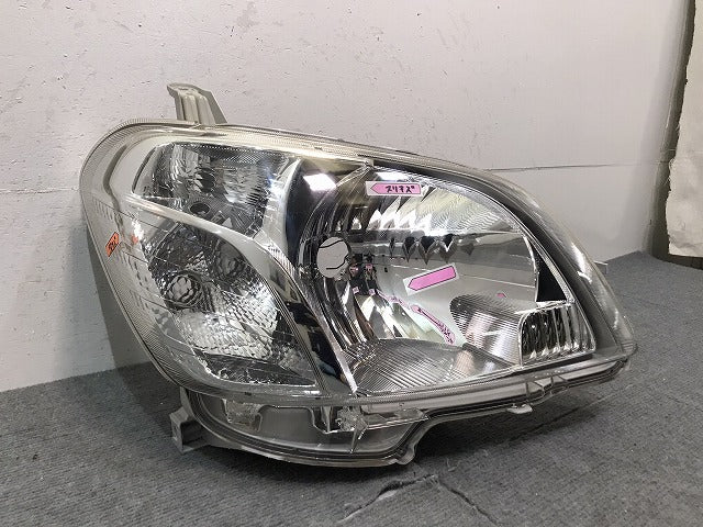 タント　エグゼ／Ｌ４５５Ｓ／Ｌ４６５Ｓ　純正　右ヘッドライト　ハロゲン　レベライザー　１００－５１０３１　ダイハツ（１２２９８４）