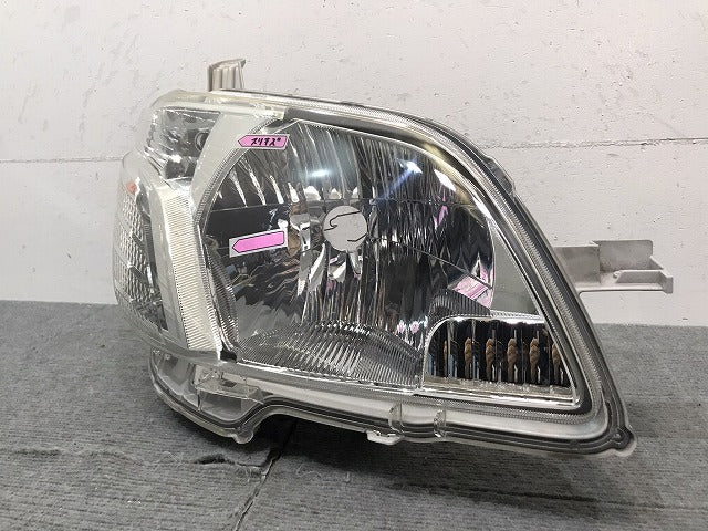 タント　エグゼ／Ｌ４５５Ｓ／Ｌ４６５Ｓ　純正　右ヘッドライト　ハロゲン　レベライザー　１００－５１０３１　ダイハツ（１２２９８４）