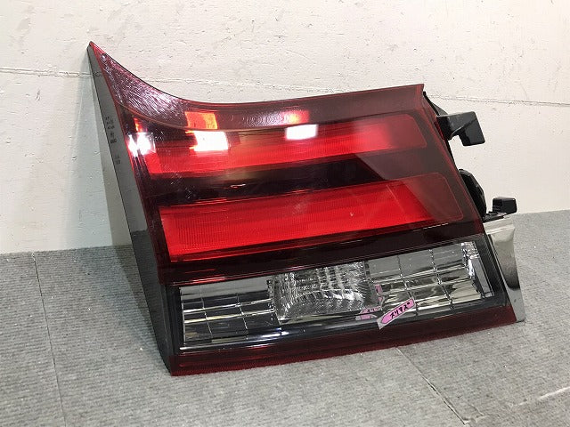 アルファード　ＡＬＰＨＡＲＤ／３０系　純正　前期　左テールランプ　ＬＥＤ　ゲート側　ＫＯＩＴＯ　５８－７０　トヨタ（１２２９９７）