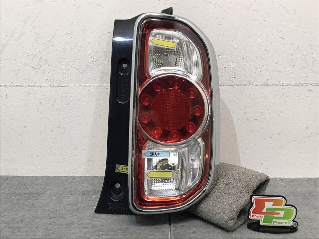 ハスラー／フレアクロスオーバー／ＭＲ３１Ｓ／ＭＲ４１Ｓ　純正　右テールランプ／ＬＥＤ　３５６０３－６５Ｐ０（１２３０７０）