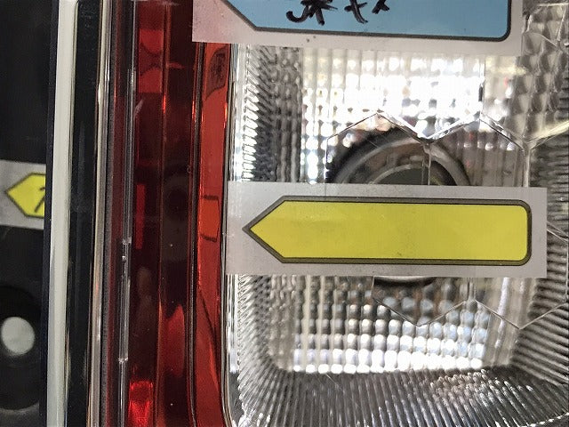 ハスラー／フレアクロスオーバー／ＭＲ３１Ｓ／ＭＲ４１Ｓ　純正　右テールランプ／ＬＥＤ　３５６０３－６５Ｐ０（１２３０７０）