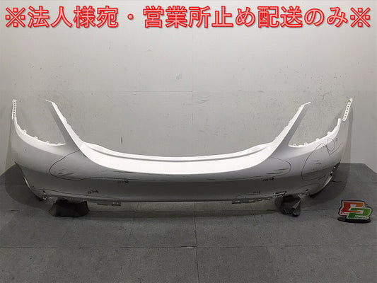 Ｃクラス／セダン／Ｗ２０５／ＡＭＧ　純正　後期　リアバンパー　Ａ　２０５　８５５　５７　３８　ポーラーホワイト（１２３１０９）