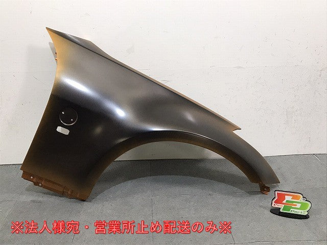 フェアレディＺ／３３／Ｚ３３／ＨＺ３３　純正　右フロントフェンダー　日産　（１２３１１９）