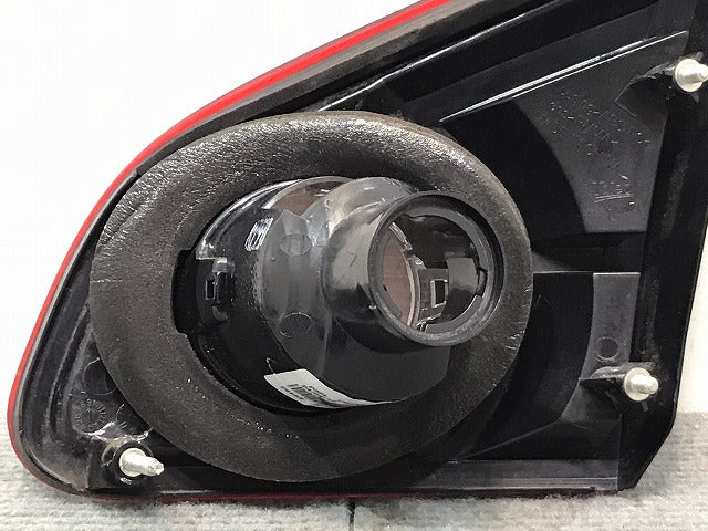 デュアリス／Ｊ１０／ＫＪ１０／ＫＮＪ１０　純正　左テールランプ／内側　２６５５５　ＪＥ２０Ｂ　２６５５９－ＪＥ２０Ｂ（１２３１４１