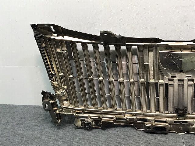エスクァイア/80系/ZRR80G/ZRR85G/ZWR80G 純正 前期 フロント グリル/ラジエターグリル/ラジエーターグリル 53111-28690 ブラック(123220)