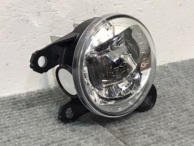 ルークス/ハイウェイスター/B44A/B45A/B47A/B48A 純正 右フォグランプ/ライト/レンズ  LED VALEO 90206506/26150-8990E 日産 (123339)