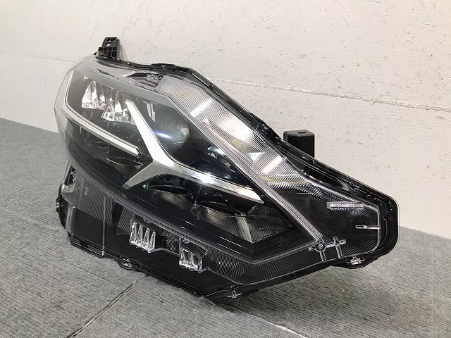 デイズ/ハイウェイスター/H.S/B44W/B45W/B46W/B47W/B48W 純正 右ヘッドライト/ランプ  LED レベライザー 刻印B 100-23776(123353)