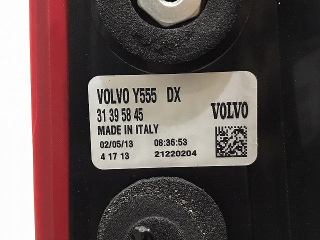 V40 /MB系/ 純正 右 テールランプ/ライト/レンズ LED VALEO 31395845  ボルボ (123384)