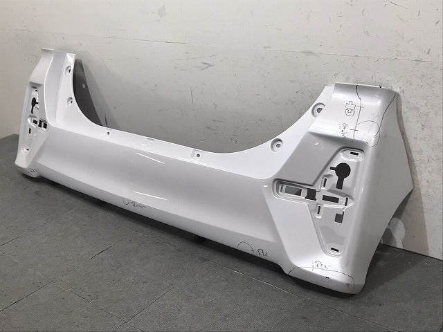 タント カスタム/シフォン カスタム/LA650S/LA660S/LA650F/LA660F 純正 リアバンパー 52159-B2B70 ホワイトパール W25 (123444)