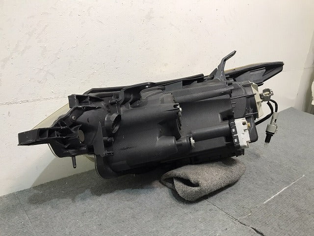 エスティマ/50/ACR50W/GSR/ACR55W/GSR/AHR20W 純正 前期 右ヘッドライト キセノン HID AFS無 バラスト レベライザー 70 28-192(123528)