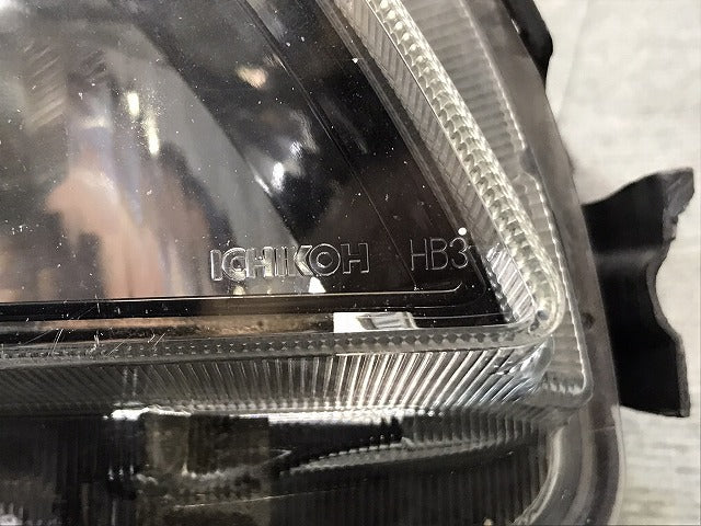 レヴォーグ VM4/VMG 純正 前期 右ヘッドライト/ランプ ハロゲン レベライザー 刻印VC ICHIKOH 1877 84913VA042 スバル(123595)