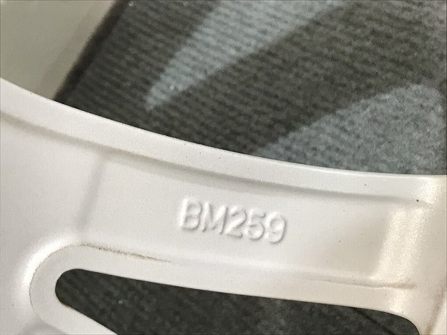 5シリーズ F10/F11 18x8J/ET30/5穴 5H/PCD100/ハブ径73mm 6857668(123653)