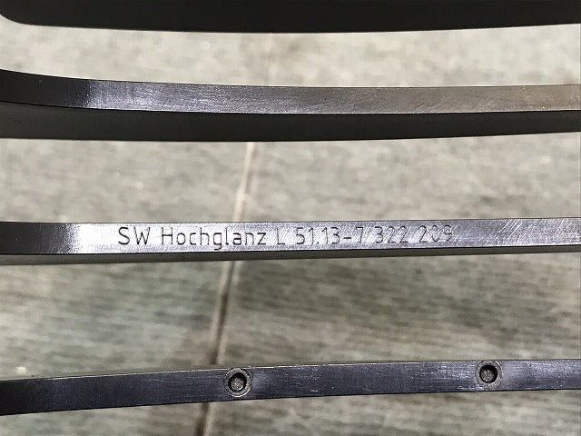 新品!1シリーズ E81/E87 純正 左フロントグリル 51137179655/439/322209 BMW(123746)