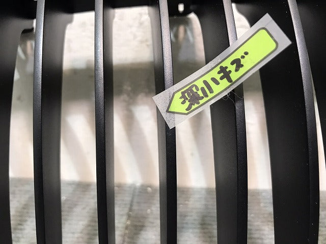 新品!1シリーズ E81/E87 純正 右フロントグリル 51137322210/166440/179656 BMW(123747)