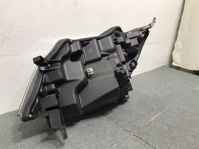 デイズルークス/ハイウェイスター B21A 純正 右ヘッドライト/ランプLEDレベライザー KOITO 100-67111 26010-6A02L 日産(123760)