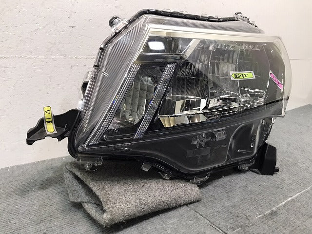 ルーミー/トール 後期 M900A/M910A/M900S/M910S 純正 左ヘッドライト/ランプ LED レベライザー STANLEY W6249 81150-B1640 トヨタ(123822)