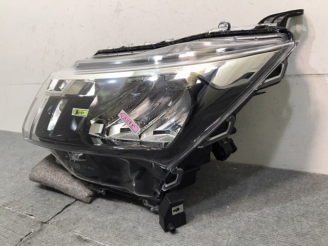 ルーミー/トール 後期 M900A/M910A/M900S/M910S 純正 左ヘッドライト/ランプ LED レベライザー STANLEY W6249 81150-B1640 トヨタ(123822)