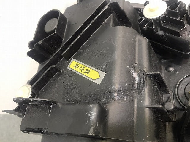 キャスト/スタイル LA250S/LA260S 純正 左ヘッドライト/ランプ LED レベライザー 刻印K KOITO 100-69020 ダイハツ(123852)