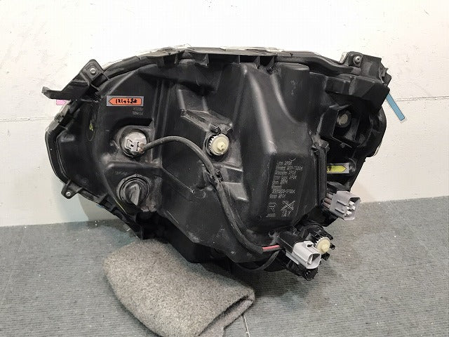 ムーヴ/キャンバス/キャンパス LA800S/LA810S 純正 右ヘッドライト/ランプLED 刻印8L KOITO 100-69038 ダイハツ(123876)