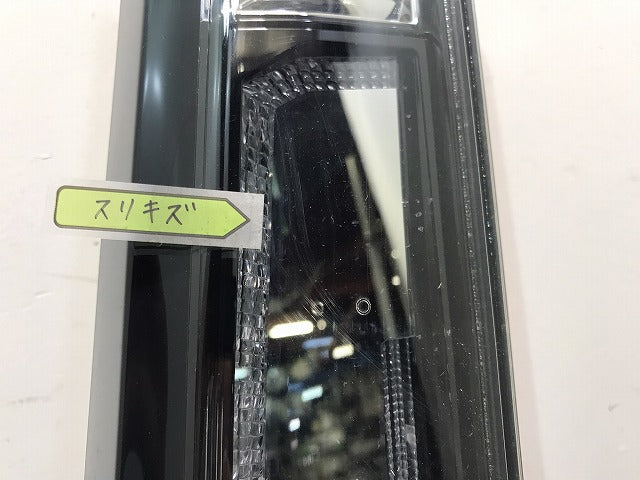 ルーミー/タンク/トール/ジャスティ/カスタム M900A/M910A/M900S/M910S/M900F/純正 左テールランプ/LED 220-69045 81561-B1130(123902)