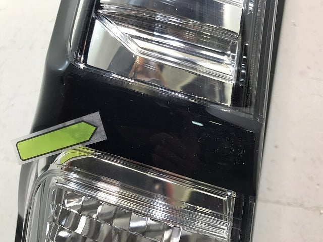 ルーミー/タンク/トール/ジャスティ/カスタム M900A/M910A/M900S/M910S/M900F/純正 左テールランプ/LED 220-69045 81561-B1130(123902)