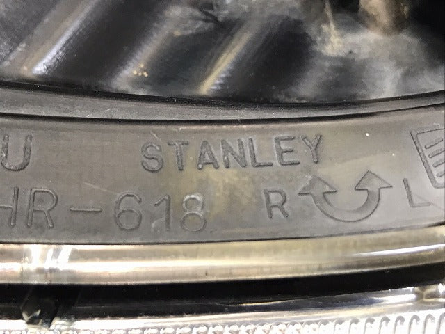 エリシオンプレステージ RR1/RR2/RR5/RR6 純正 左ヘッドライト/ランプキセノン HID 刻印01 STANLEY P7040 ホンダ(123916)