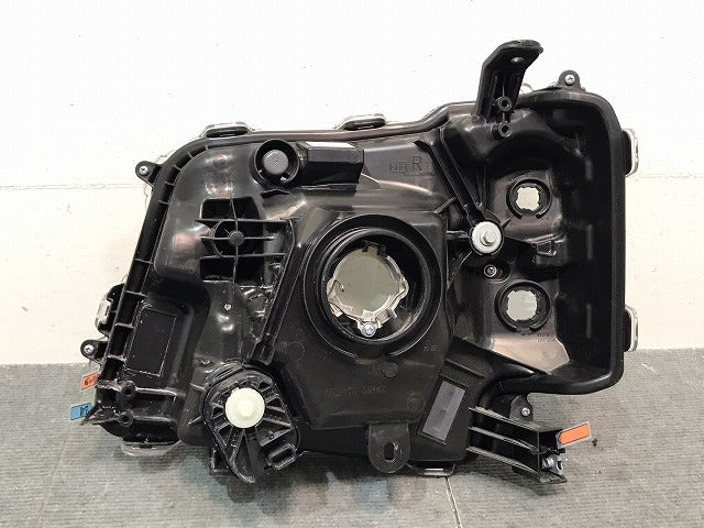 ハイゼット/ハイジェット/サンバーバン/ピクシスバン 純正 S700V S710V 右 ヘッドライト/ランプハロゲンレベライザー ICHIKOH A010(123940)
