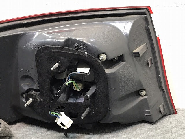 LS/LS460 USF40/USF41/USF45/USF46/UVF45/UVF46 純正 右テールランプ/ライト/レンズ LED KOITO 50-89 レクサス(123978)