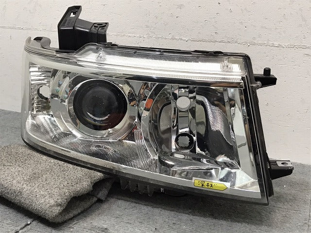 ワゴンR/スティングレ- MH22S 純正 右ヘッドライト/ランプ キセノン HID レベライザー AFS無 KOITO 100-59164 35120-58JC1 スズキ(124006)