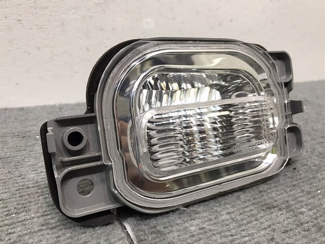 スペーシア MK53S 純正 右バックランプ ハロゲン KOITO 132-5938 スズキ(124037)