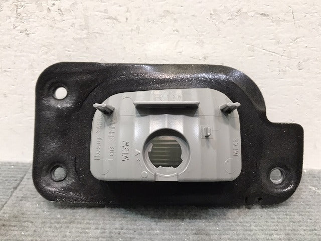 スペーシア MK53S 純正 右バックランプ ハロゲン KOITO 132-5938 スズキ(124037)
