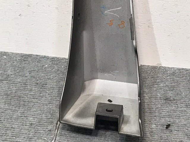 セレナ/ハイウェイスター C27/GC27/GFC27/GNC27/GFNC27/HFC27/HC27 純正 右フロントフェンダー/サイドパネル 63872 5TA0B(124079)