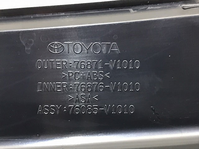 新車取外!ヴォクシー/S VOXY/90系/ZWR90W/ZWR95W/MZRA90W/MZRA95W 純正 リア スポイラー ルーフスポイラー/ウィング 76085-V1010 (124089)