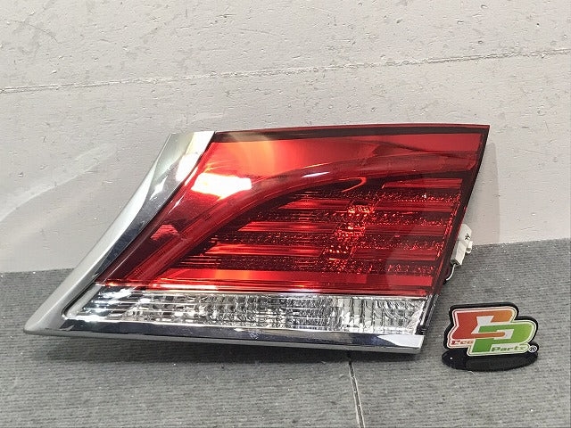 クラウン/ロイヤル 210系/GRS210/GRS211/GRS214/ARS210 純正 右テールランプ/ライト/レンズ STANLEY 30-405 トヨタ(124121)