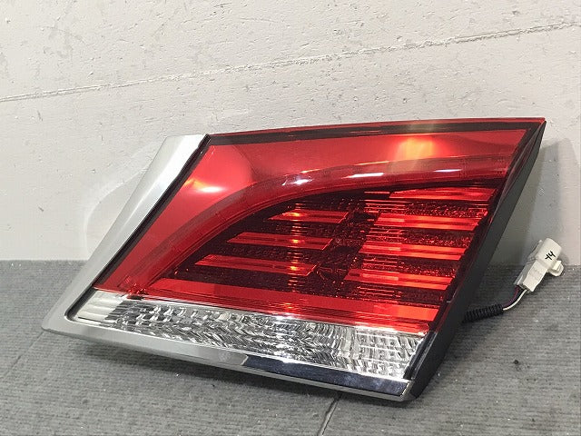 クラウン/ロイヤル 210系/GRS210/GRS211/GRS214/ARS210 純正 右テールランプ/ライト/レンズ STANLEY 30-405 トヨタ(124121)