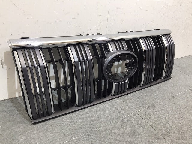 新車外し!ランドクルーザー/ランクル/プラド 150系/TRJ150W/GDJ150W/GDJ151W/GRJ150W/151W 純正 後期 フロントグリル/53111-60C10(124145)